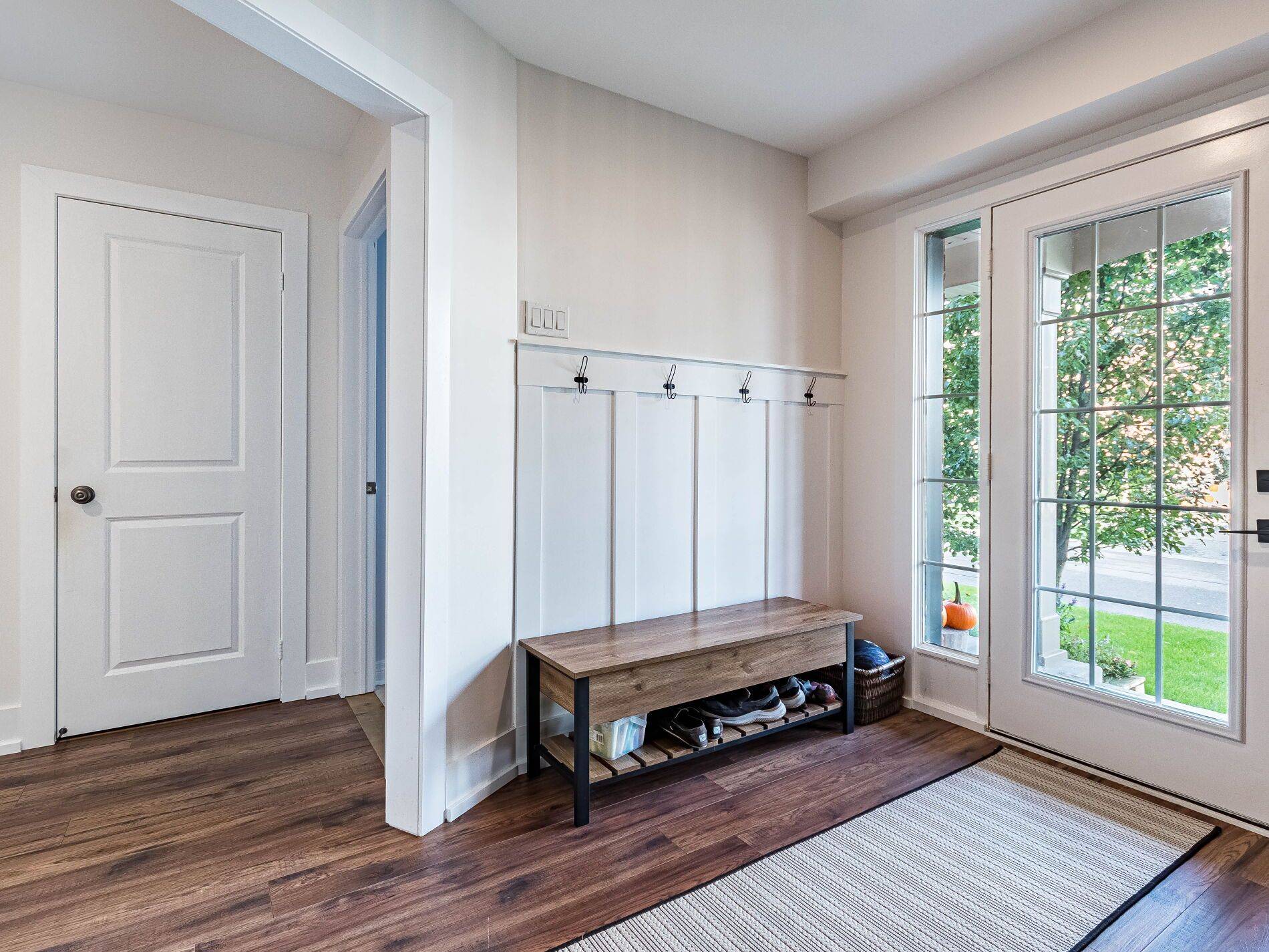 Caledon, ON L7C 3S1,76 Boyces Creek CT