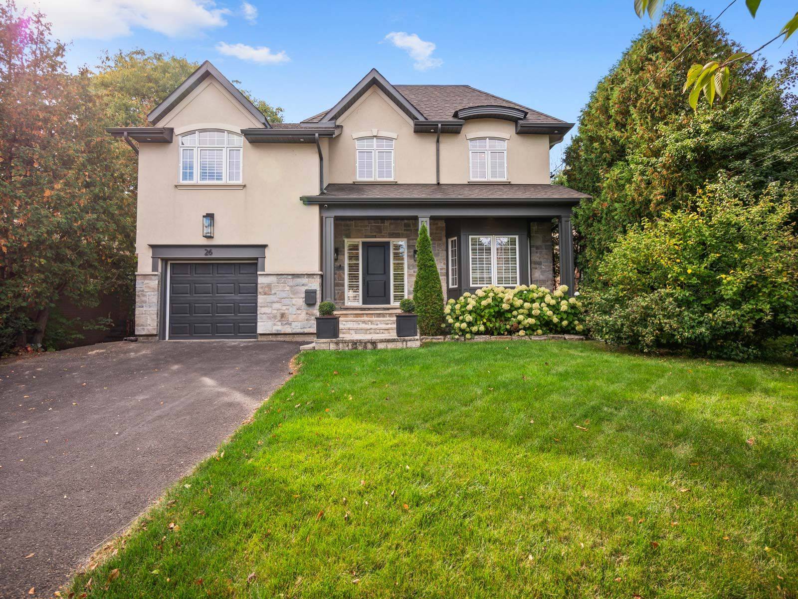 Toronto W08, ON M9B 3A2,26 Puckeridge CRES