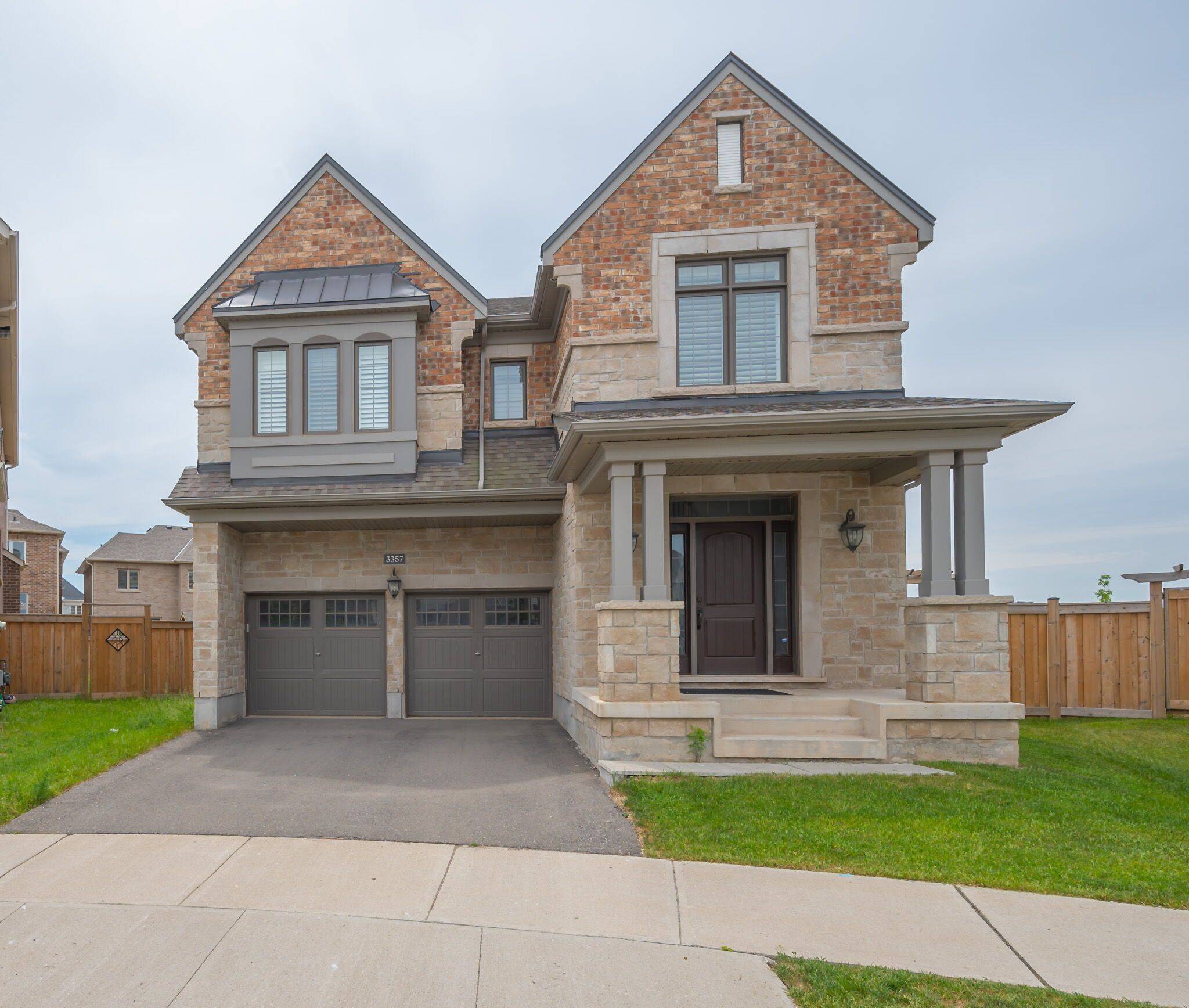 Oakville, ON L6H 0N6,3357 Mintwood CIR