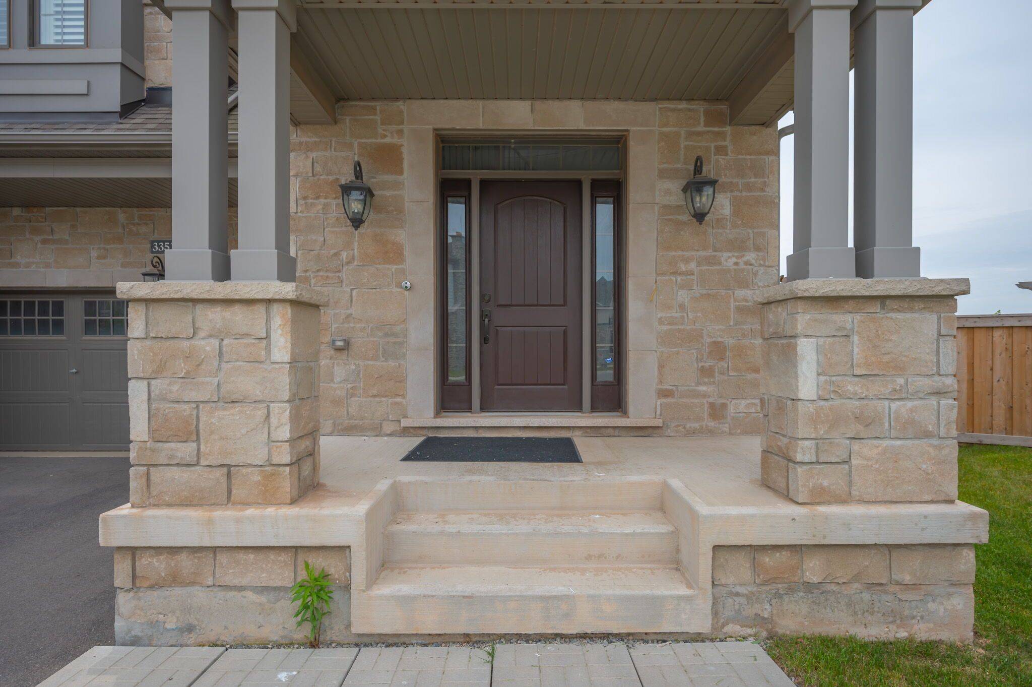 Oakville, ON L6H 0N6,3357 Mintwood CIR