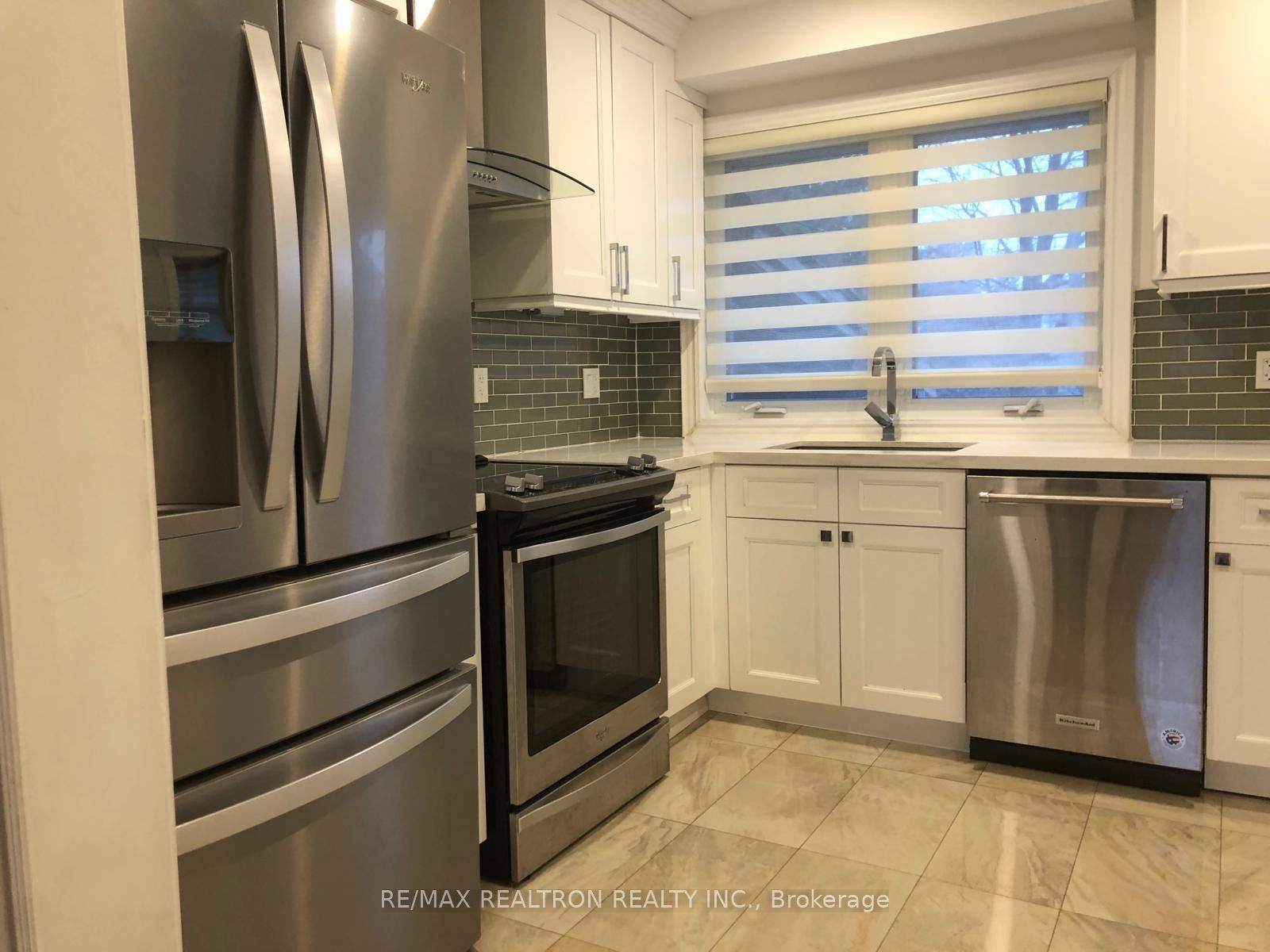 Burlington, ON L7T 3P1,654 Ellengale RD #Main