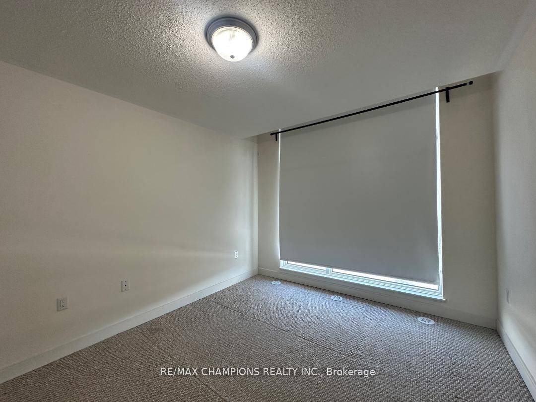 Brampton, ON L7A 4S3,100 Dufay RD #28