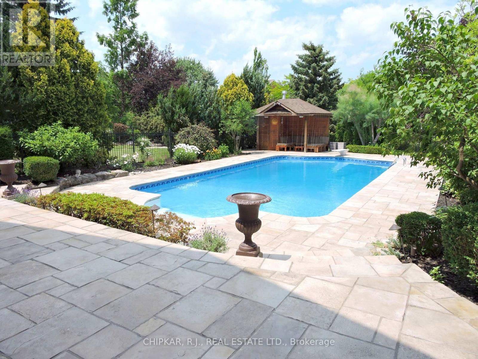 Mississauga, ON L5M 5S8,2917 Coulson CT