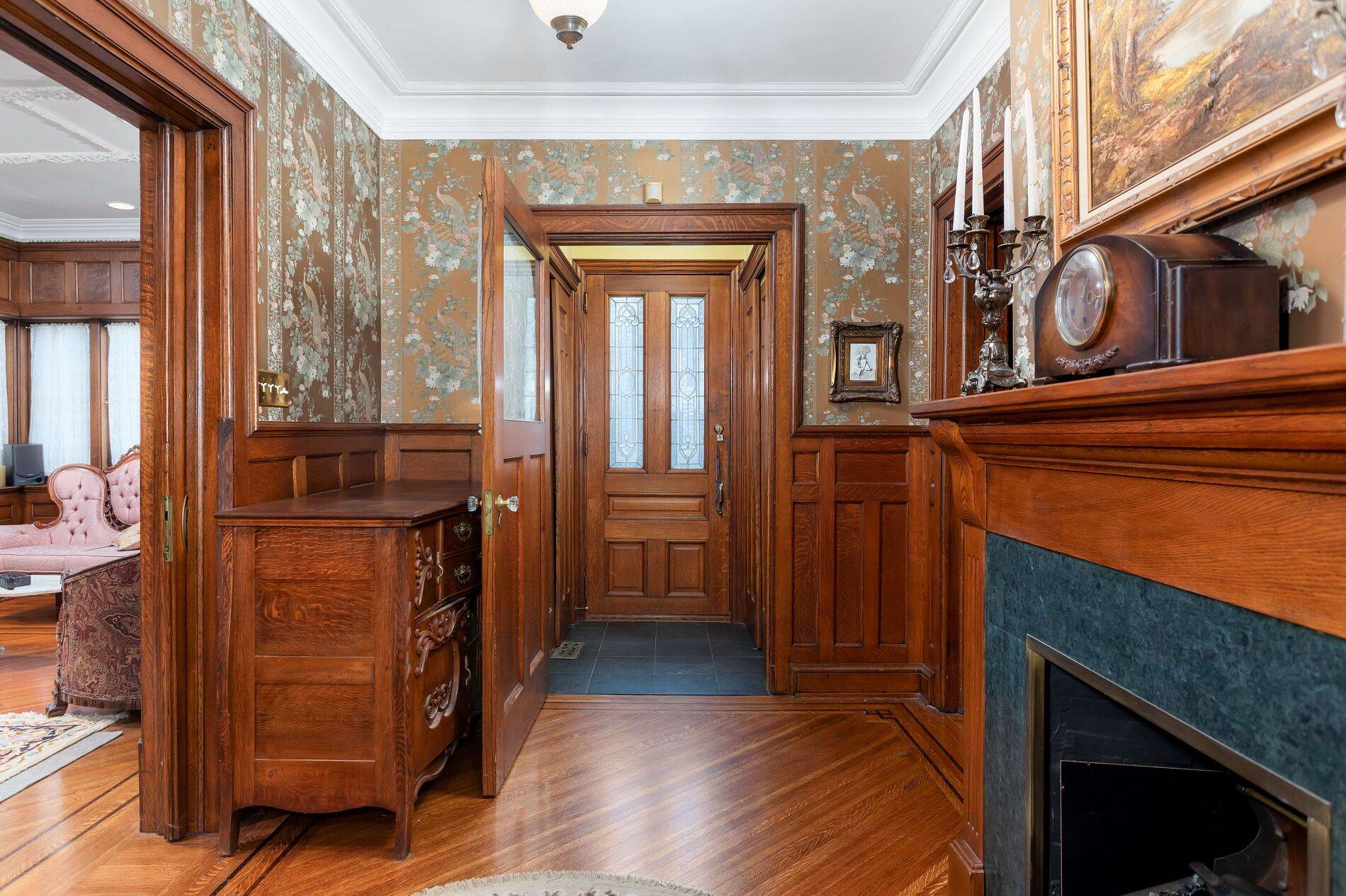 Toronto W01, ON M6R 2Y3,60 Indian GRV