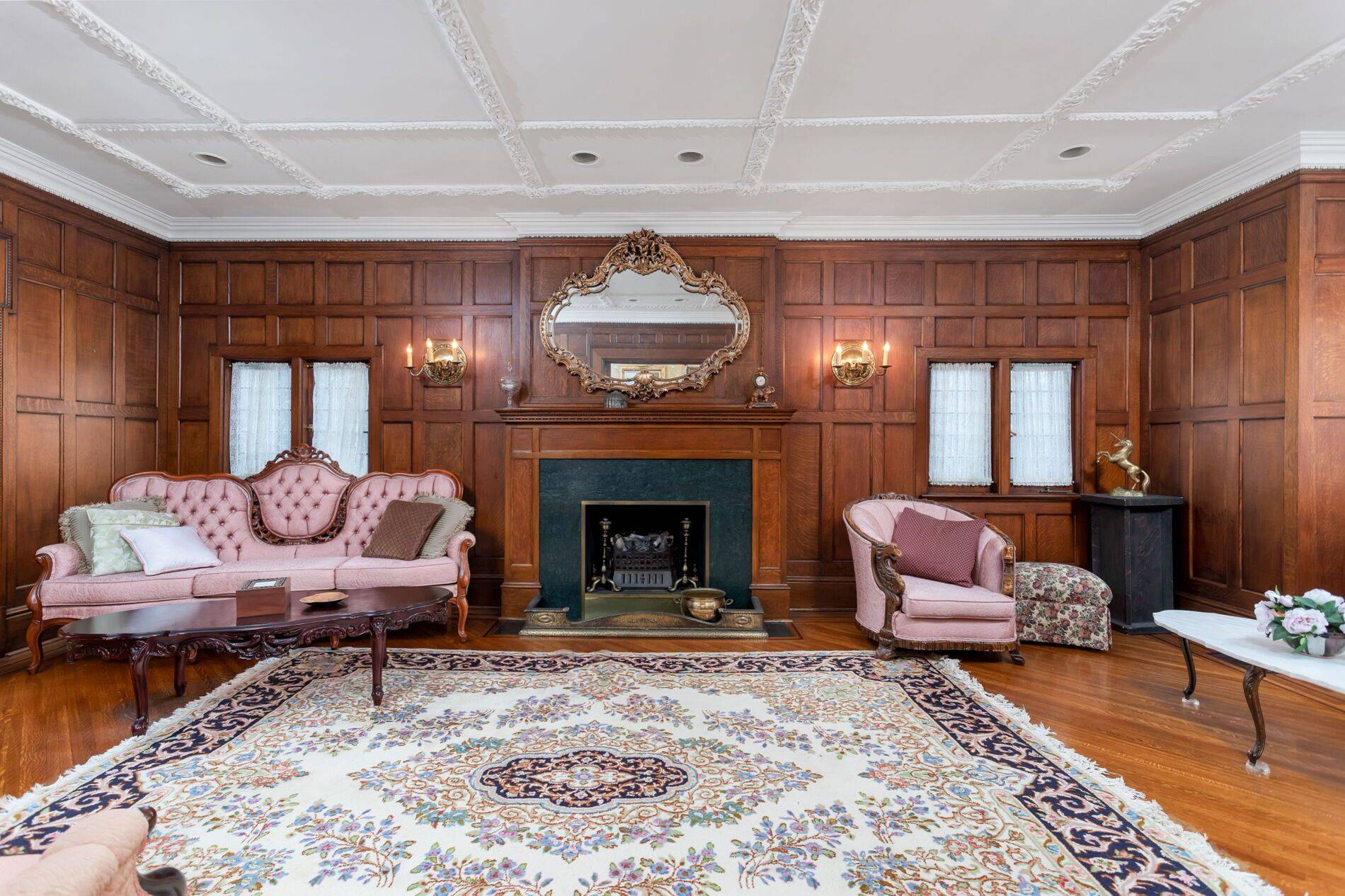 Toronto W01, ON M6R 2Y3,60 Indian GRV