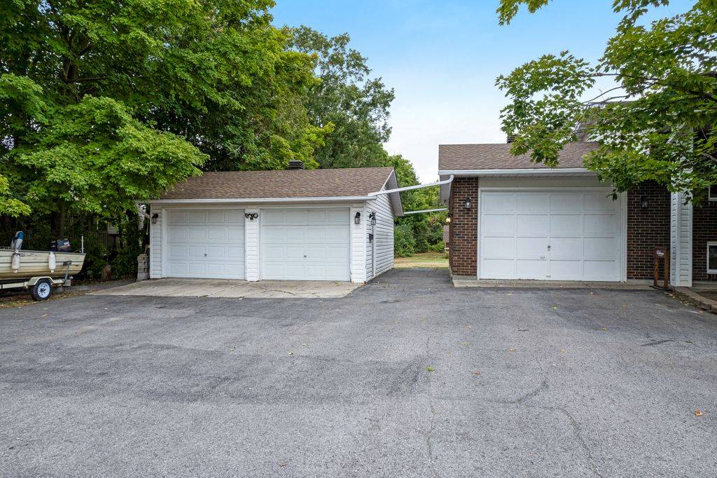 Carleton Place, ON K7C 4V5,376 Napoleon ST