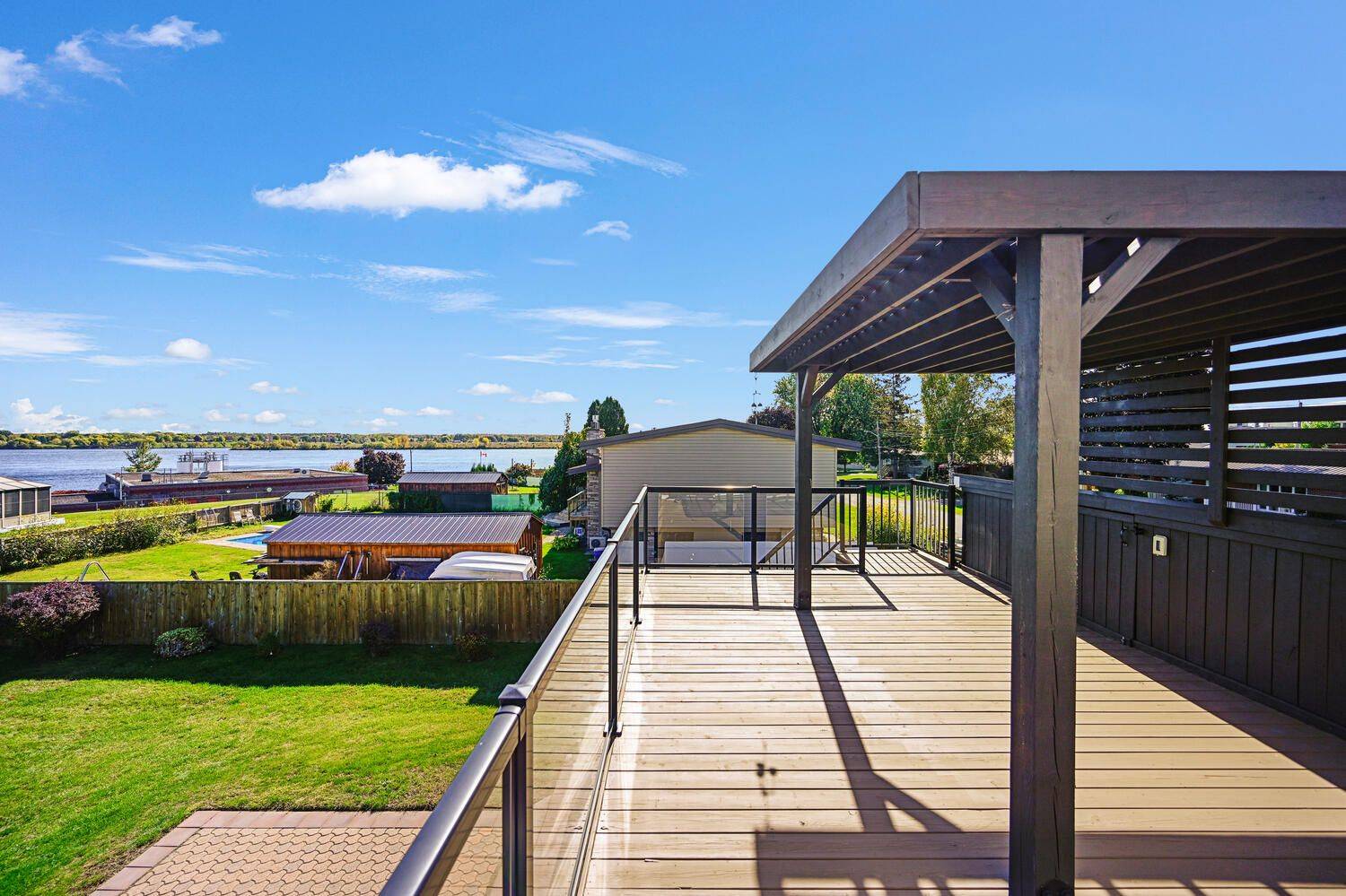 Edwardsburgh/cardinal, ON K0E 1E0,825 Joseph ST