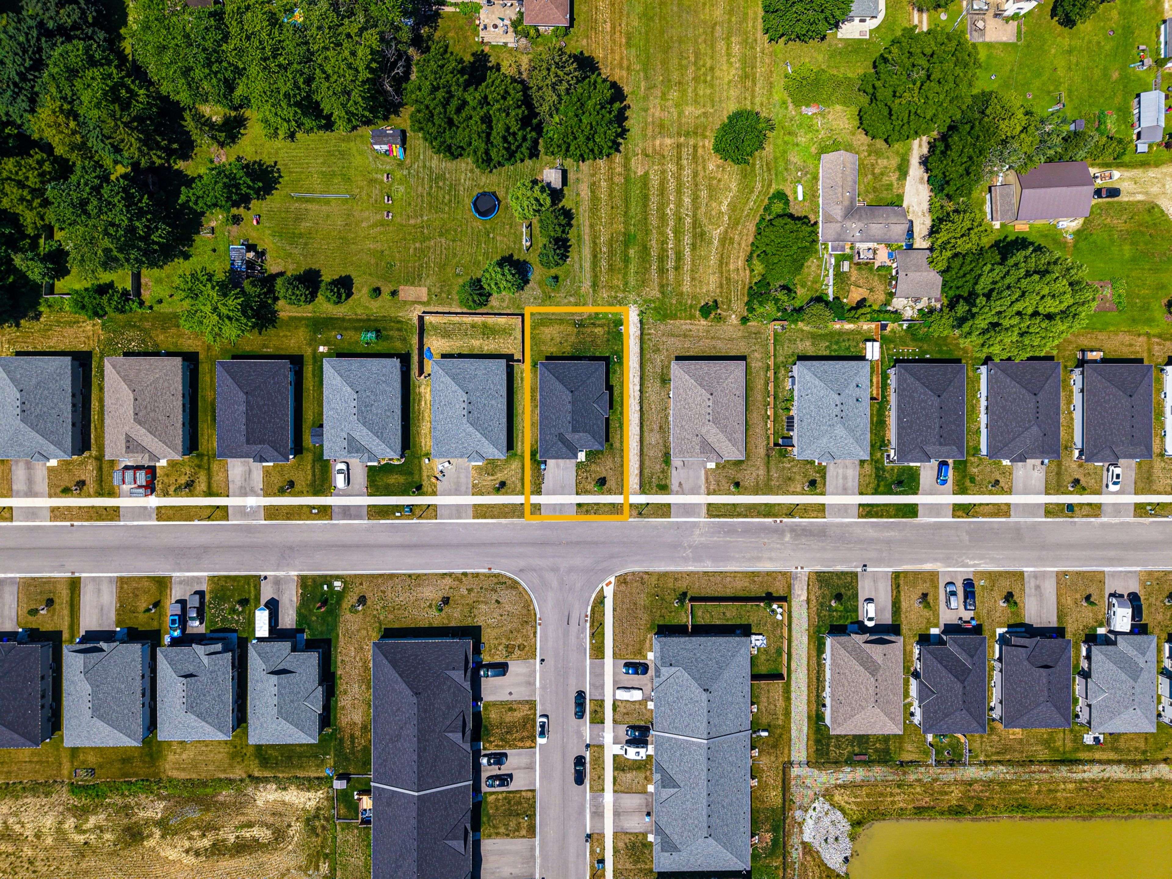 North Perth, ON N0G 1B0,142 Ellen ST