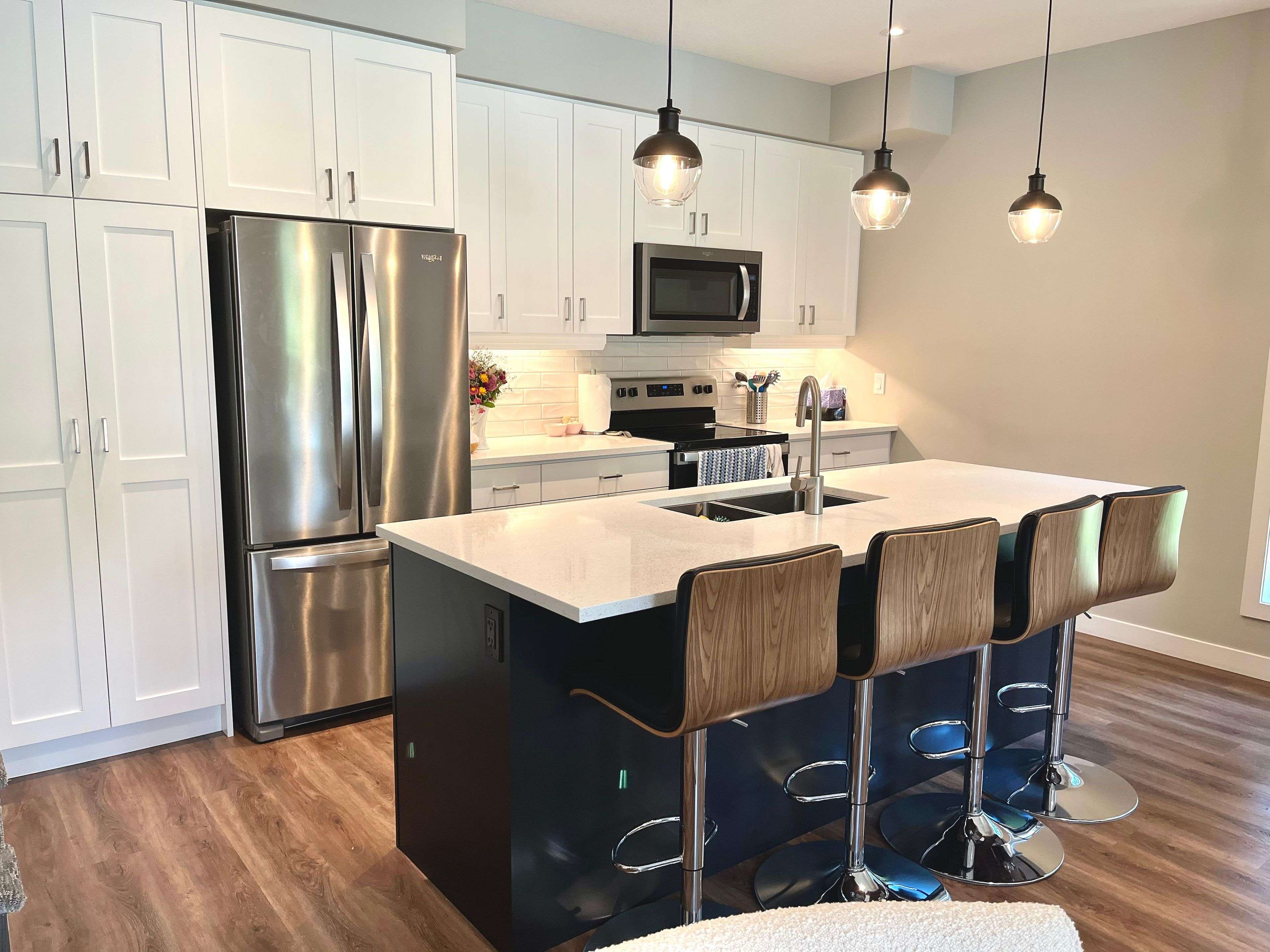 Guelph, ON N1H 5Z7,83 Beechwood AVE #15