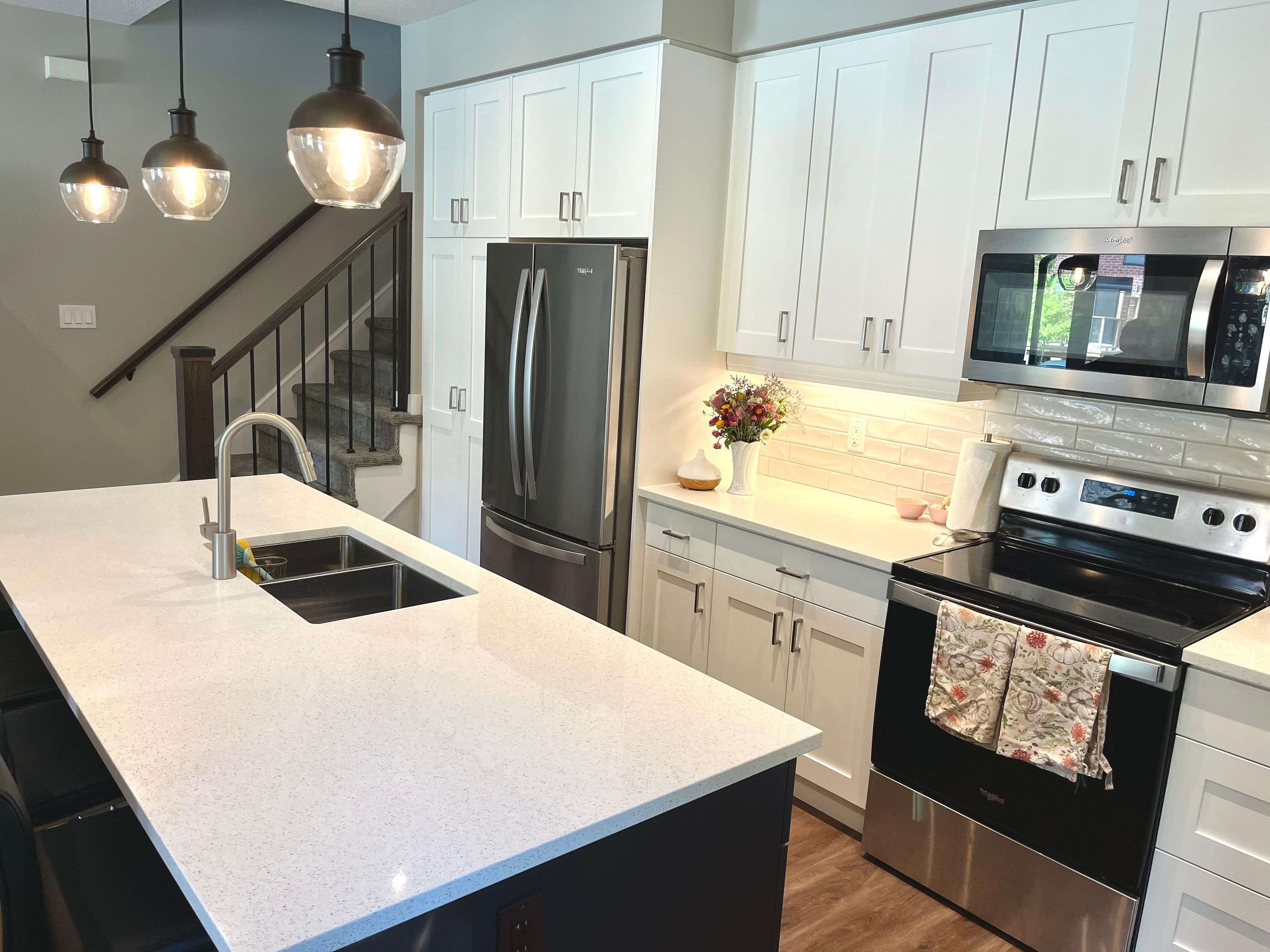 Guelph, ON N1H 5Z7,83 Beechwood AVE #15