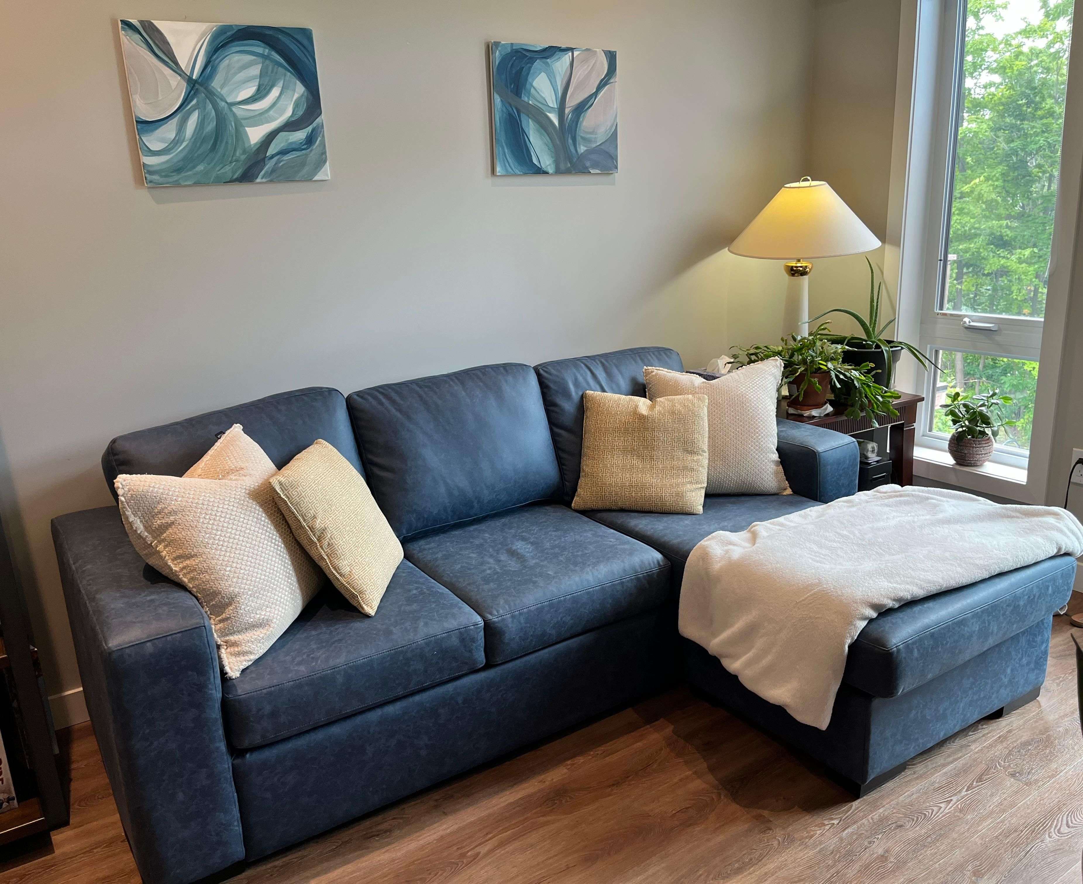 Guelph, ON N1H 5Z7,83 Beechwood AVE #15