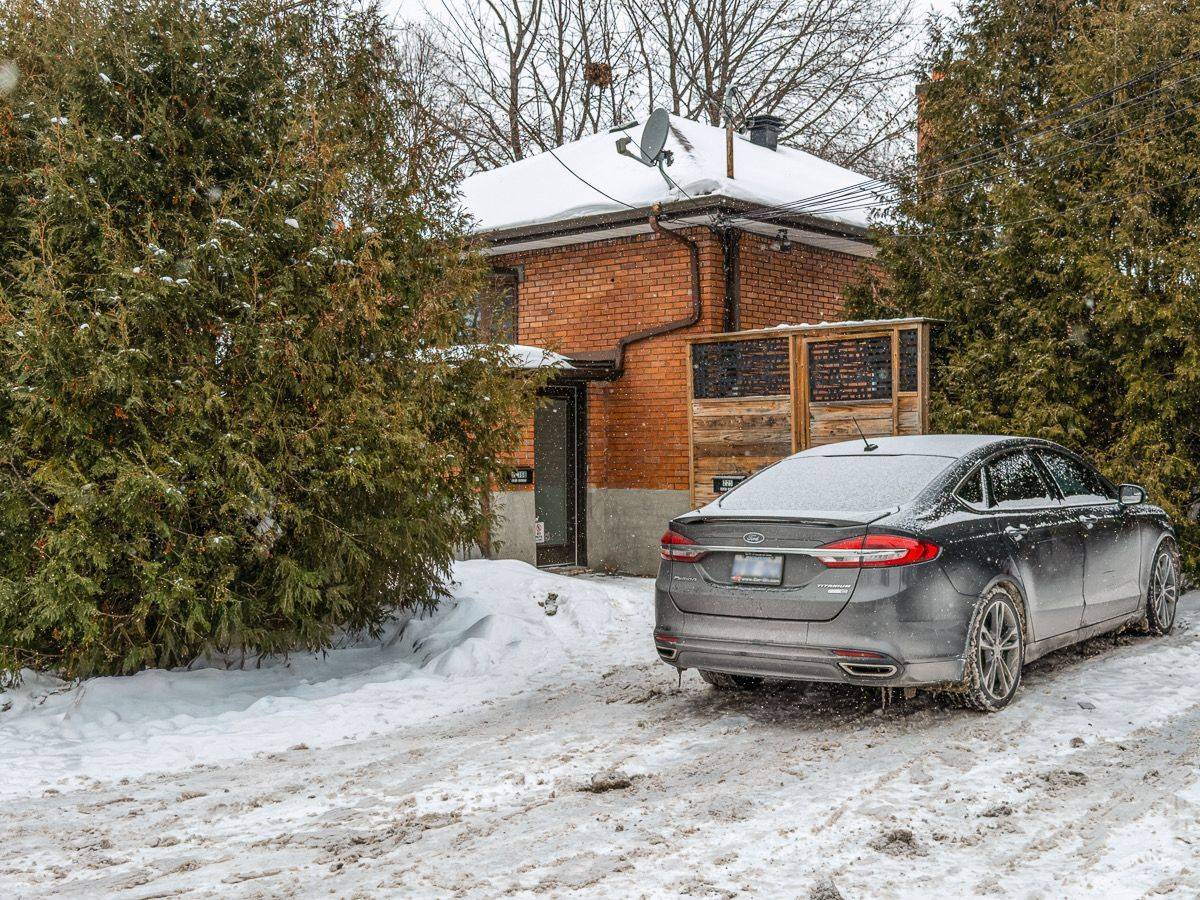 Vanier And Kingsview Park, ON K1L 7K8,366 Maria Goretti CIR