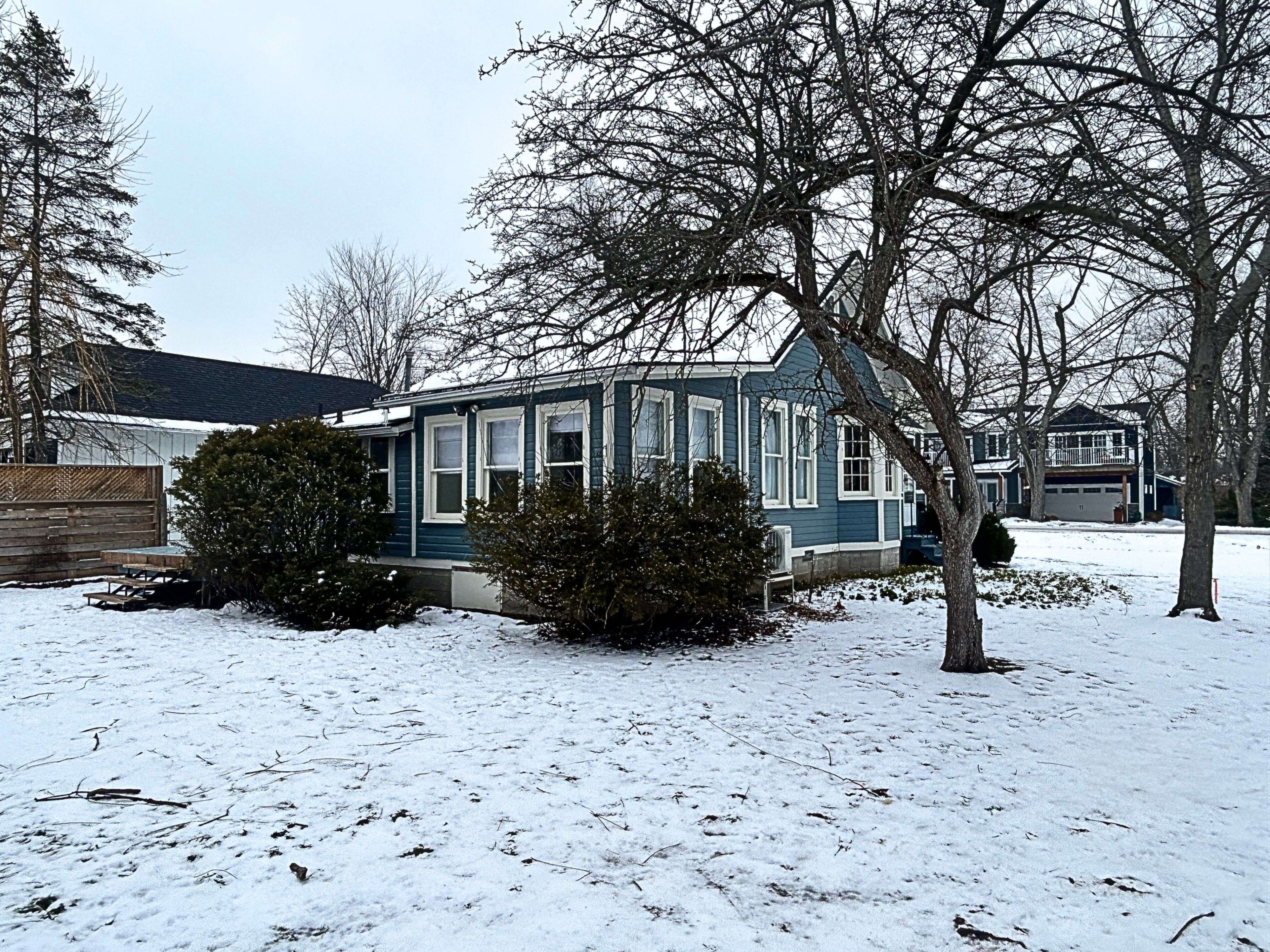 Fort Erie, ON L2A 4L8,317 Beachview AVE