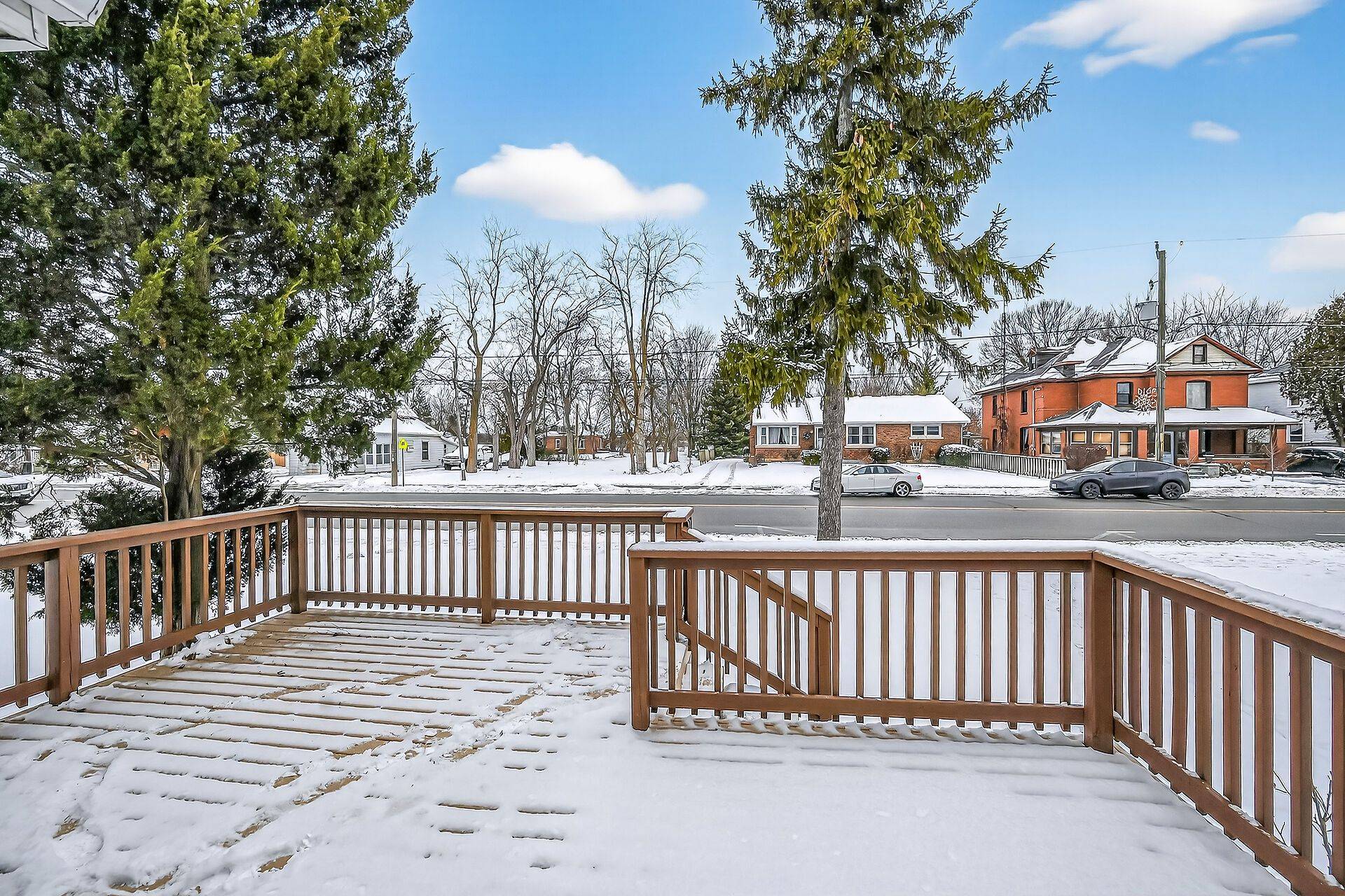 Haldimand, ON N0A 1H0,79 Main ST S