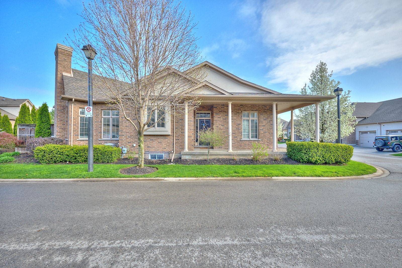 Niagara Falls, ON L2H 0E8,3232 Montrose RD #42