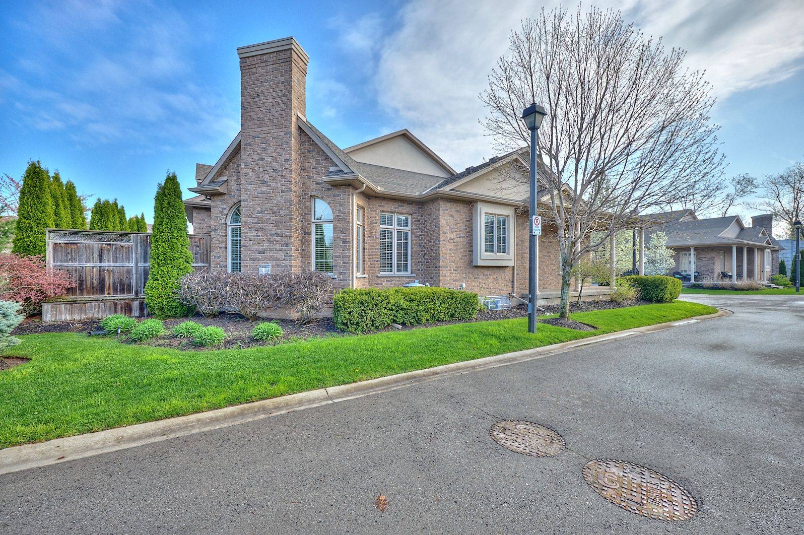 Niagara Falls, ON L2H 0E8,3232 Montrose RD #42