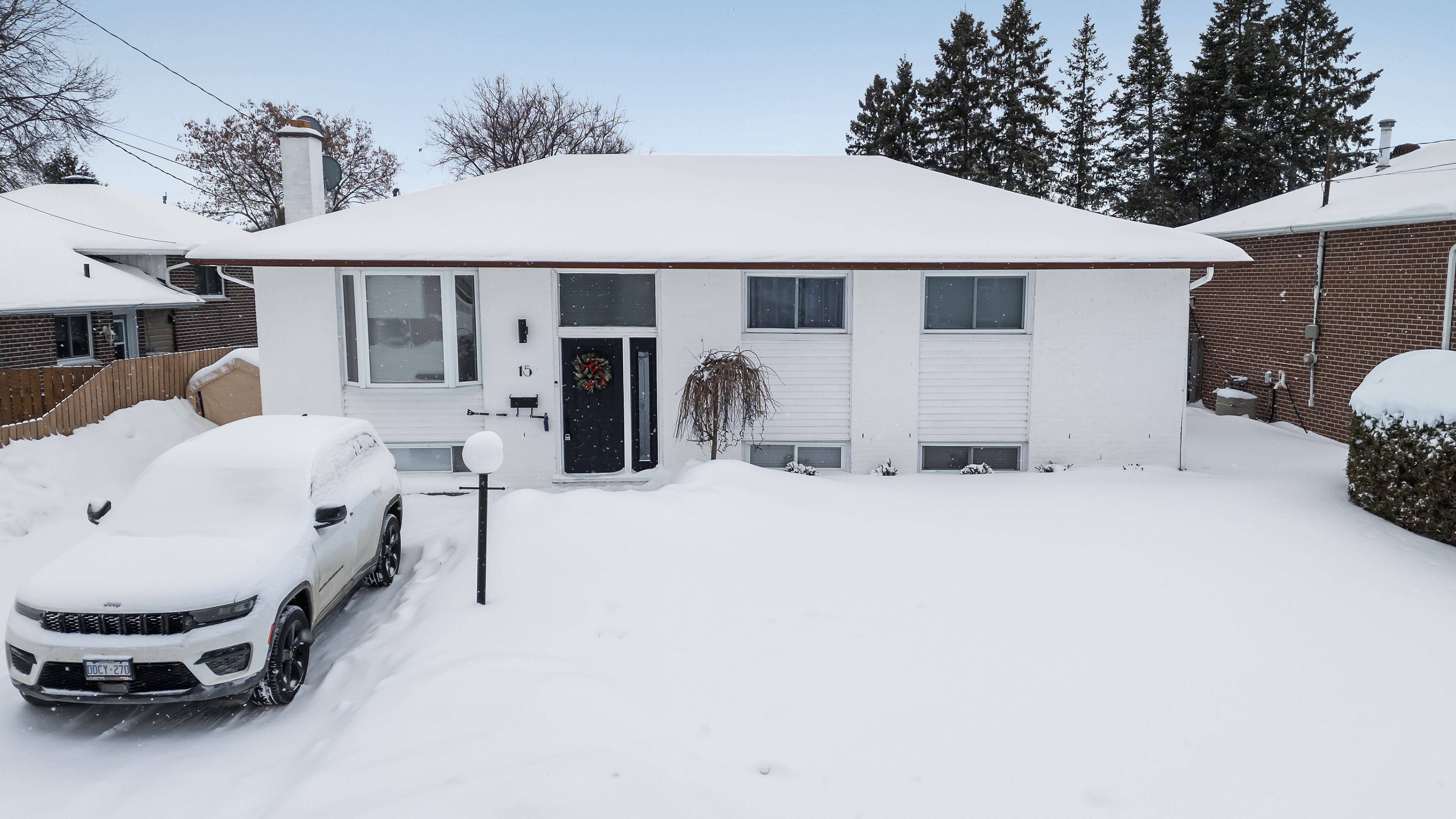 North Bay, ON P1A 2V3,15 Tweedsmuir DR