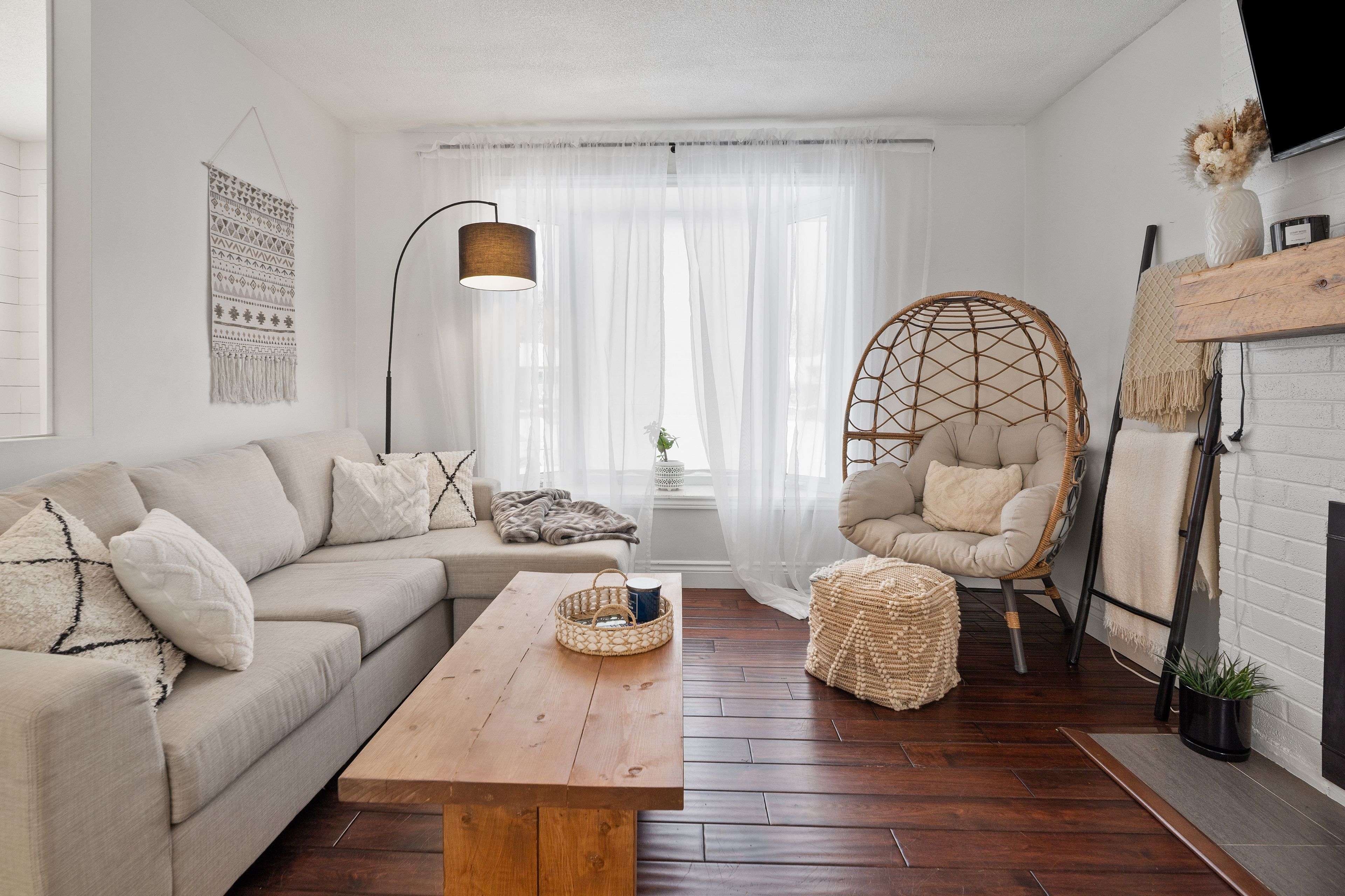 North Bay, ON P1A 2V3,15 Tweedsmuir DR