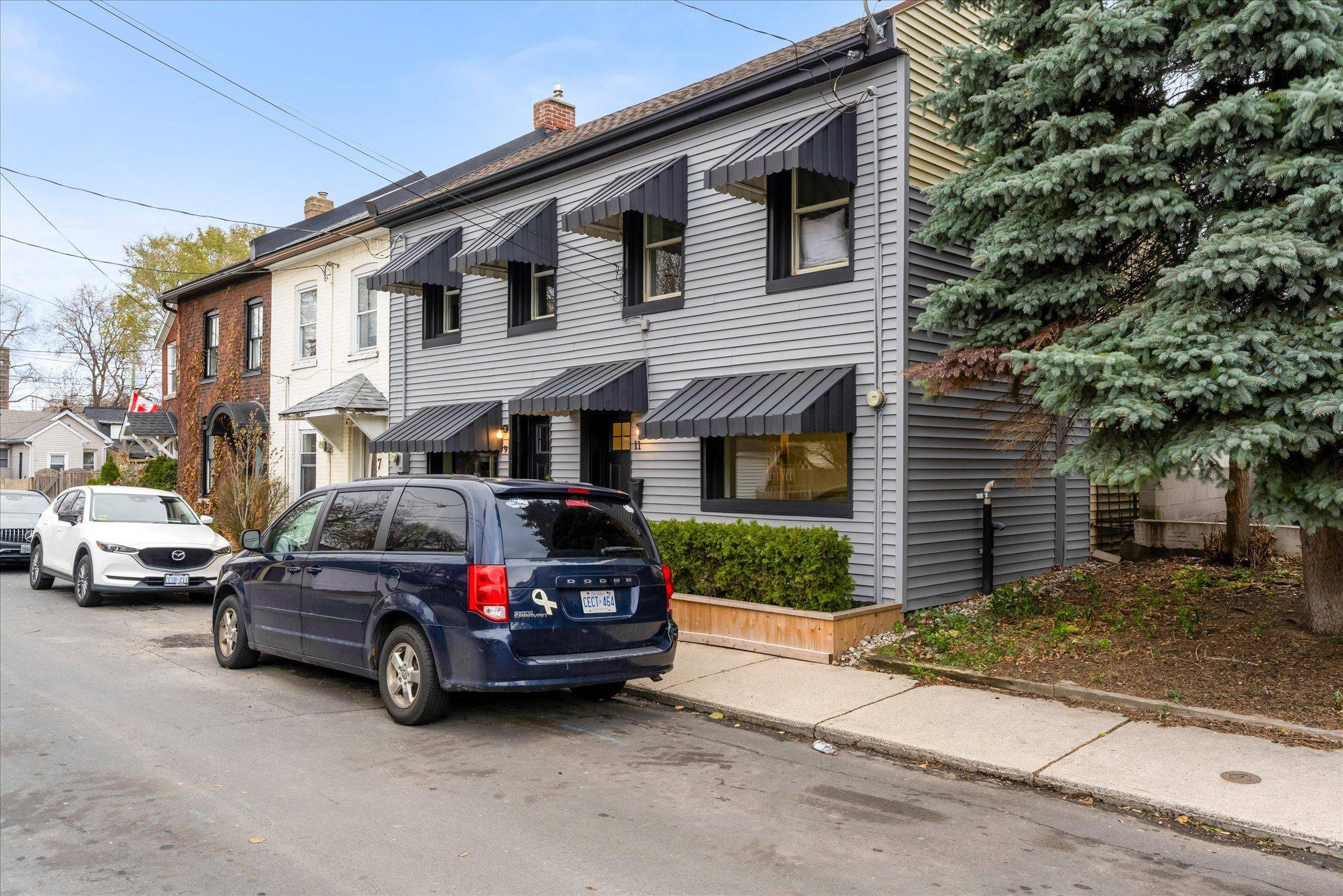 Hamilton, ON L8N 2P4,11 Ford ST