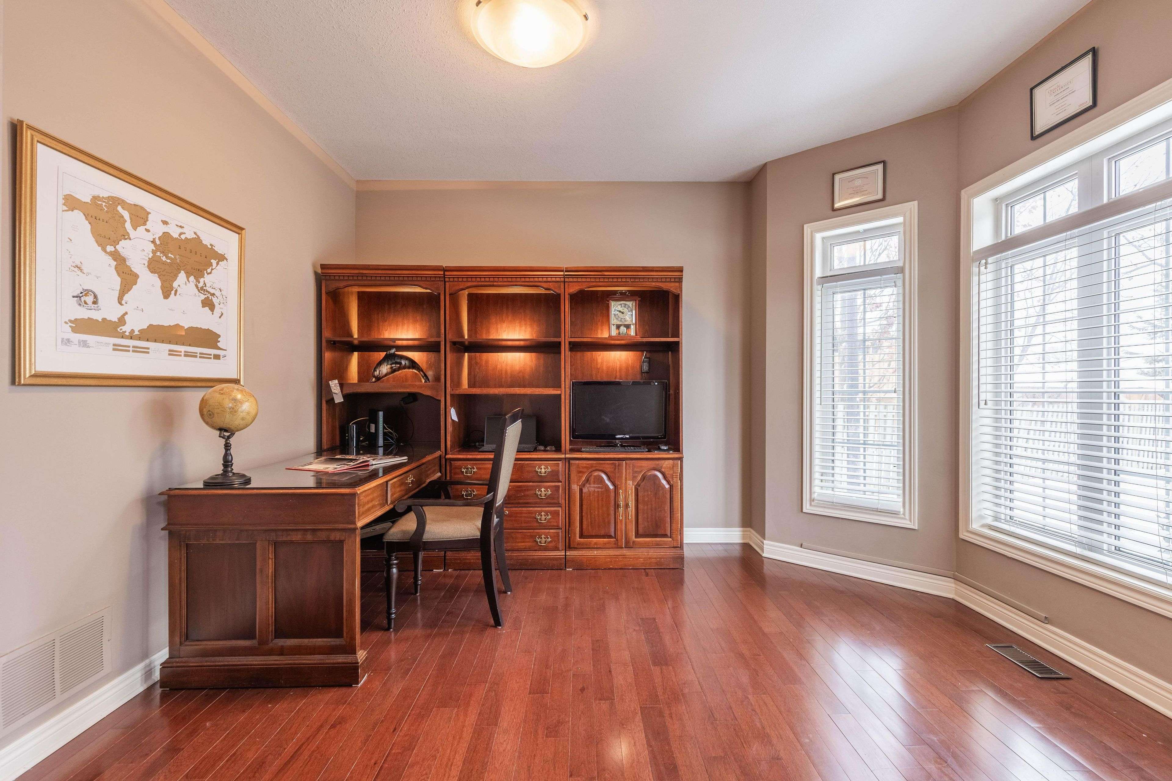 Niagara Falls, ON L2H 3M3,8142 Costabile DR #7