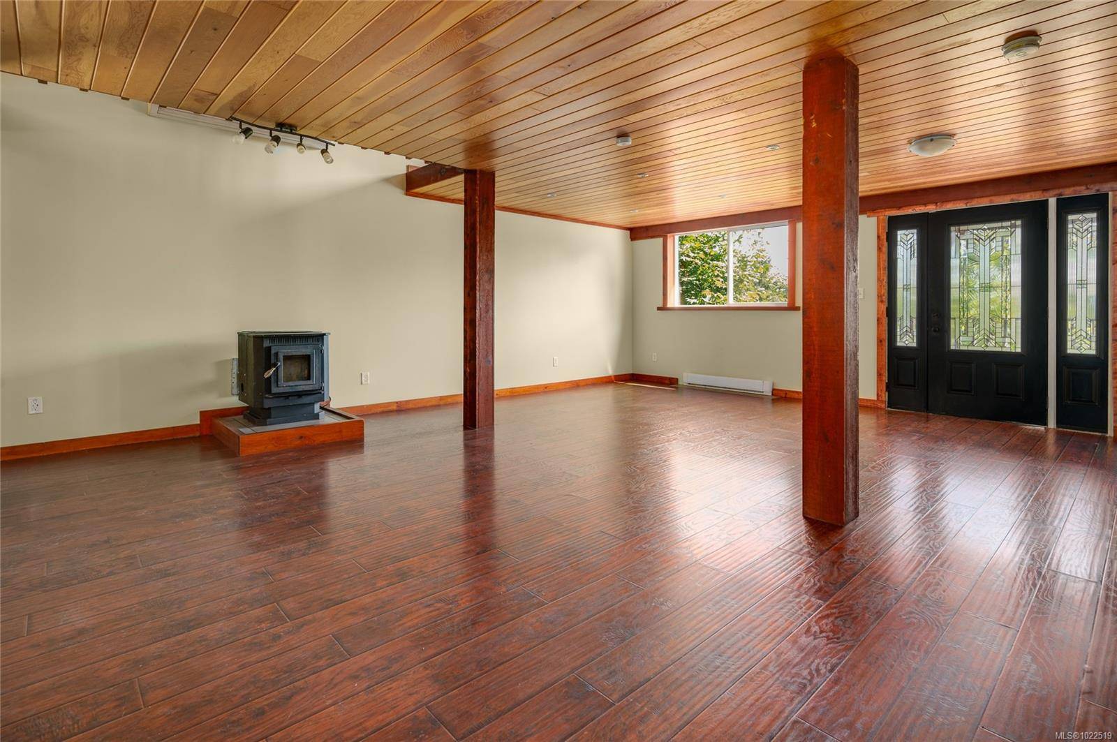 Nanaimo, BC V9X 1V1,2031 Waring Rd