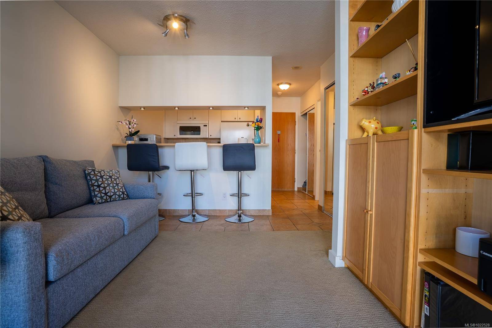 Victoria, BC V8W 3W8,835 View St #603