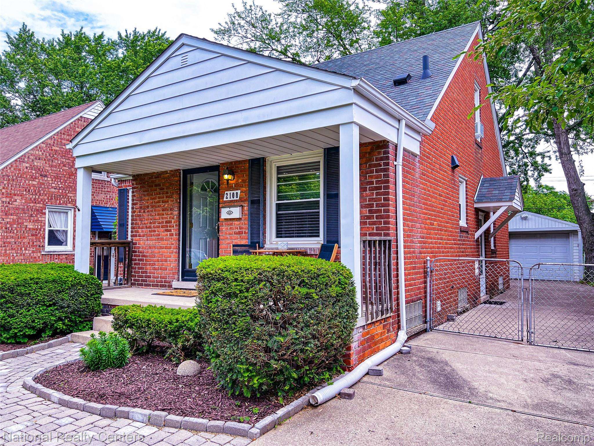 Royal Oak, MI 48073,2108 N Wilson AVE