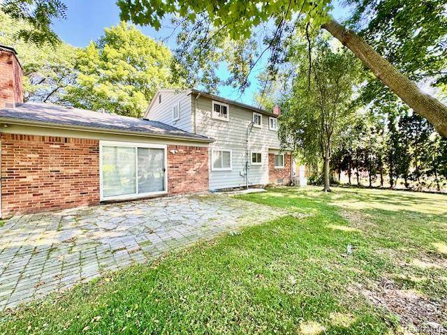 West Bloomfield, MI 48323,4205 Hardwoods DR