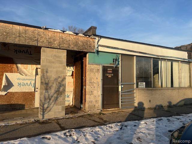 Detroit, MI 48219,18946 W McNichols RD