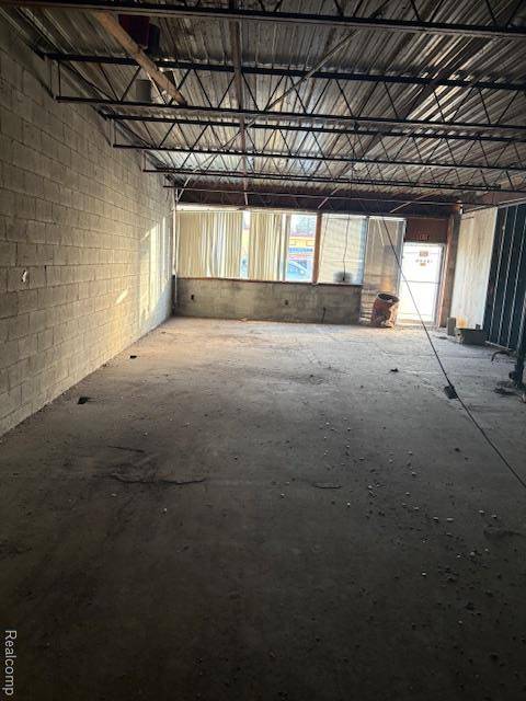 Detroit, MI 48219,18946 W McNichols RD