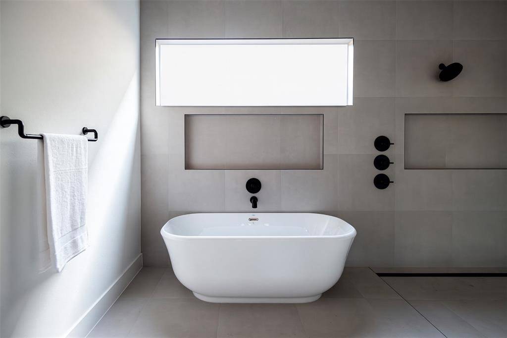 Dallas, TX 75214,6923 Inverness Lane