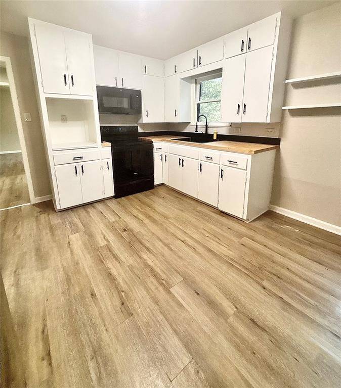 Whitney, TX 76692,806 E Beth Street