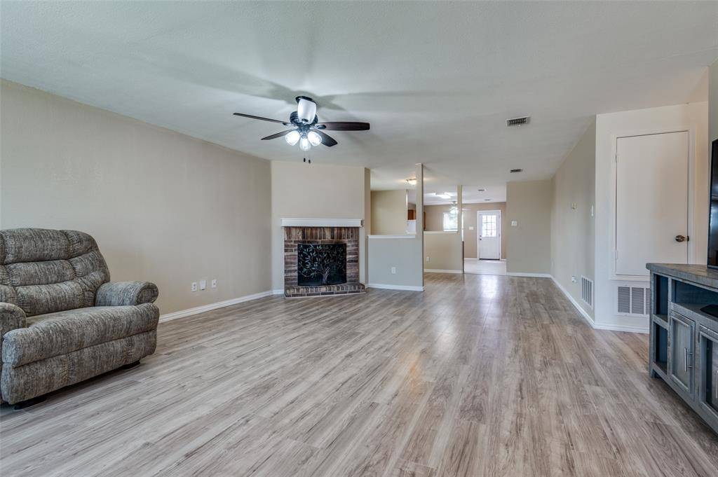 Grand Prairie, TX 75052,6004 Guilia Drive