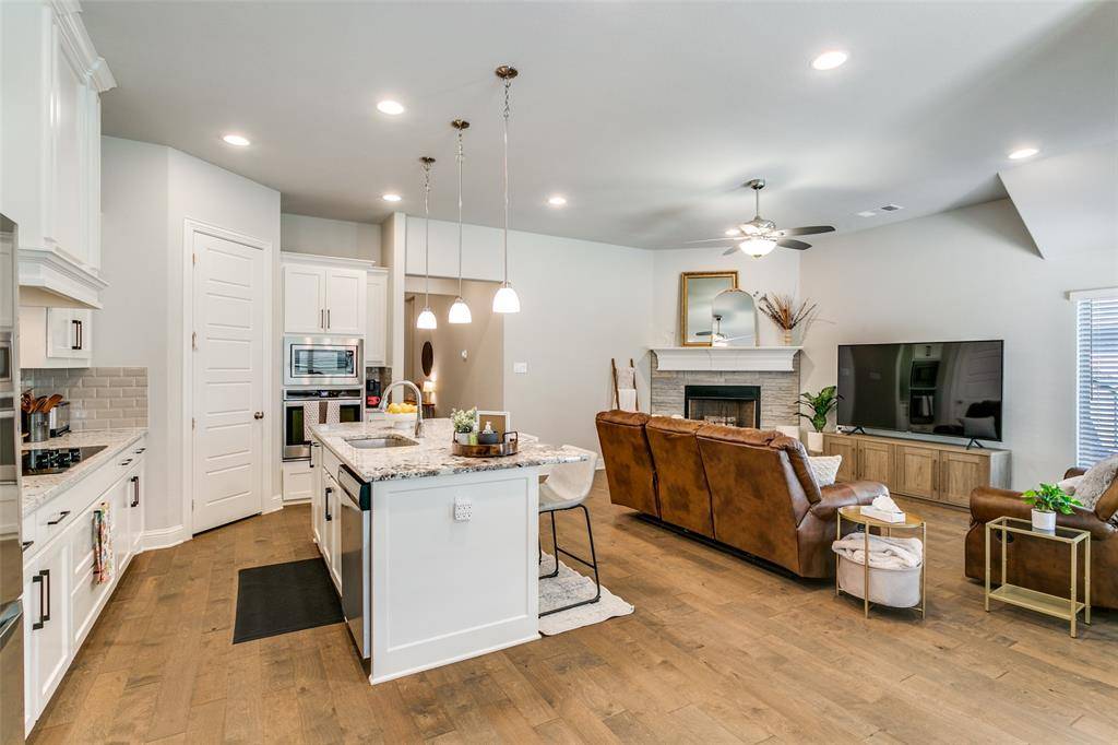 Burleson, TX 76028,117 St Elias Drive