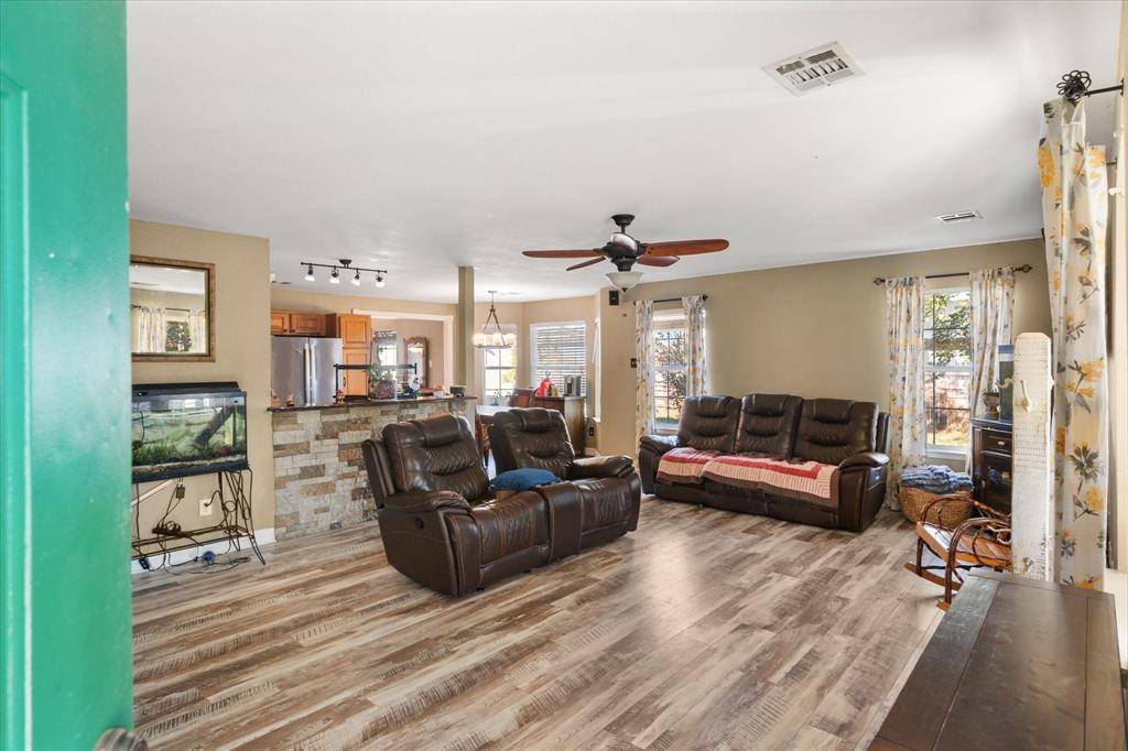 Alvarado, TX 76009,7811 E Fm 917