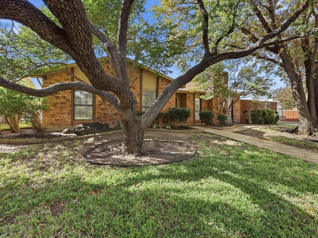 Coppell, TX 75019,303 Woodhurst Drive