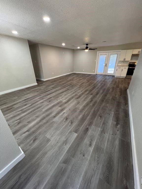 Robinson, TX 76706,916 W Elizabeth Drive