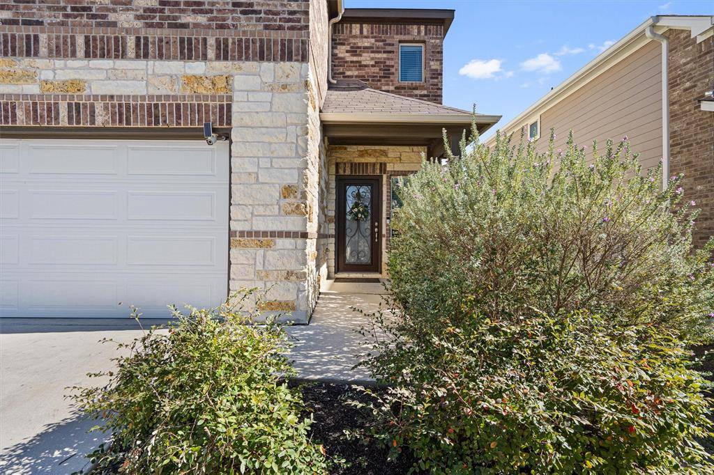 Buda, TX 78610,197 Eves Necklace