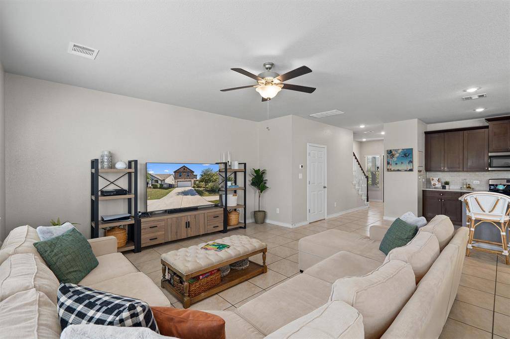 Buda, TX 78610,197 Eves Necklace