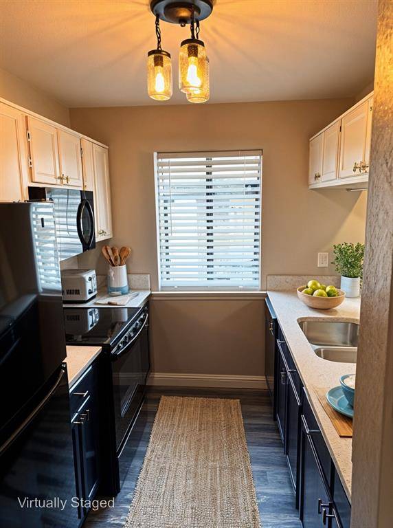 Arlington, TX 76012,1730 Crest Point Drive