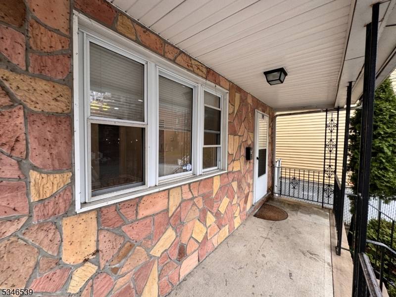 Hackensack City, NJ 07601,74 Union St