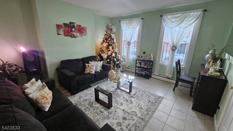 Paterson City, NJ 07501,379 Straight St