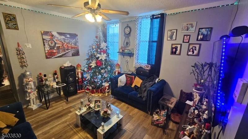 Paterson City, NJ 07501,379 Straight St