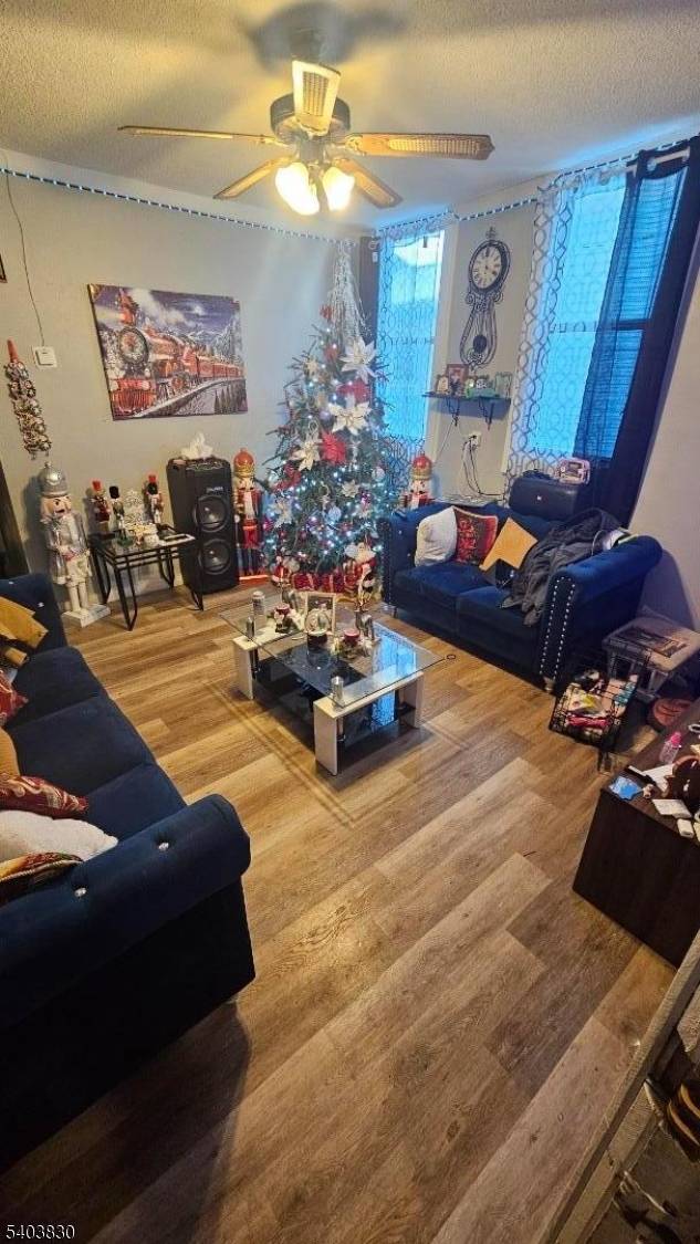 Paterson City, NJ 07501,379 Straight St