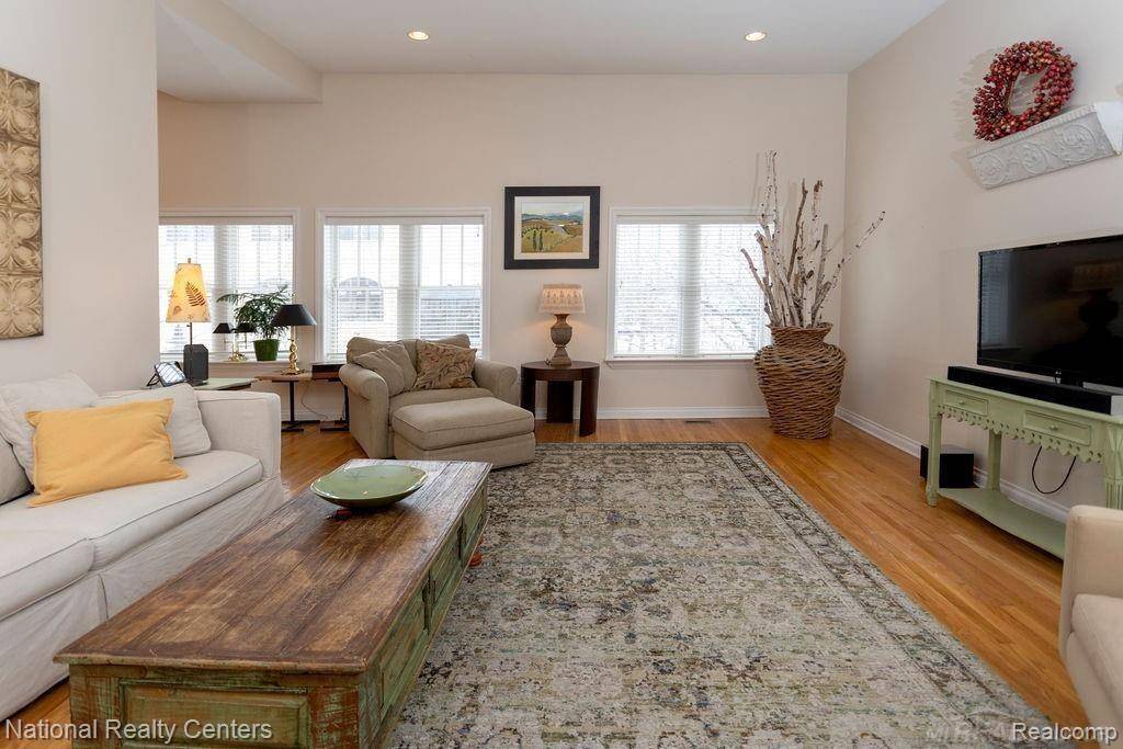 Northville, MI 48167,143 E Main ST