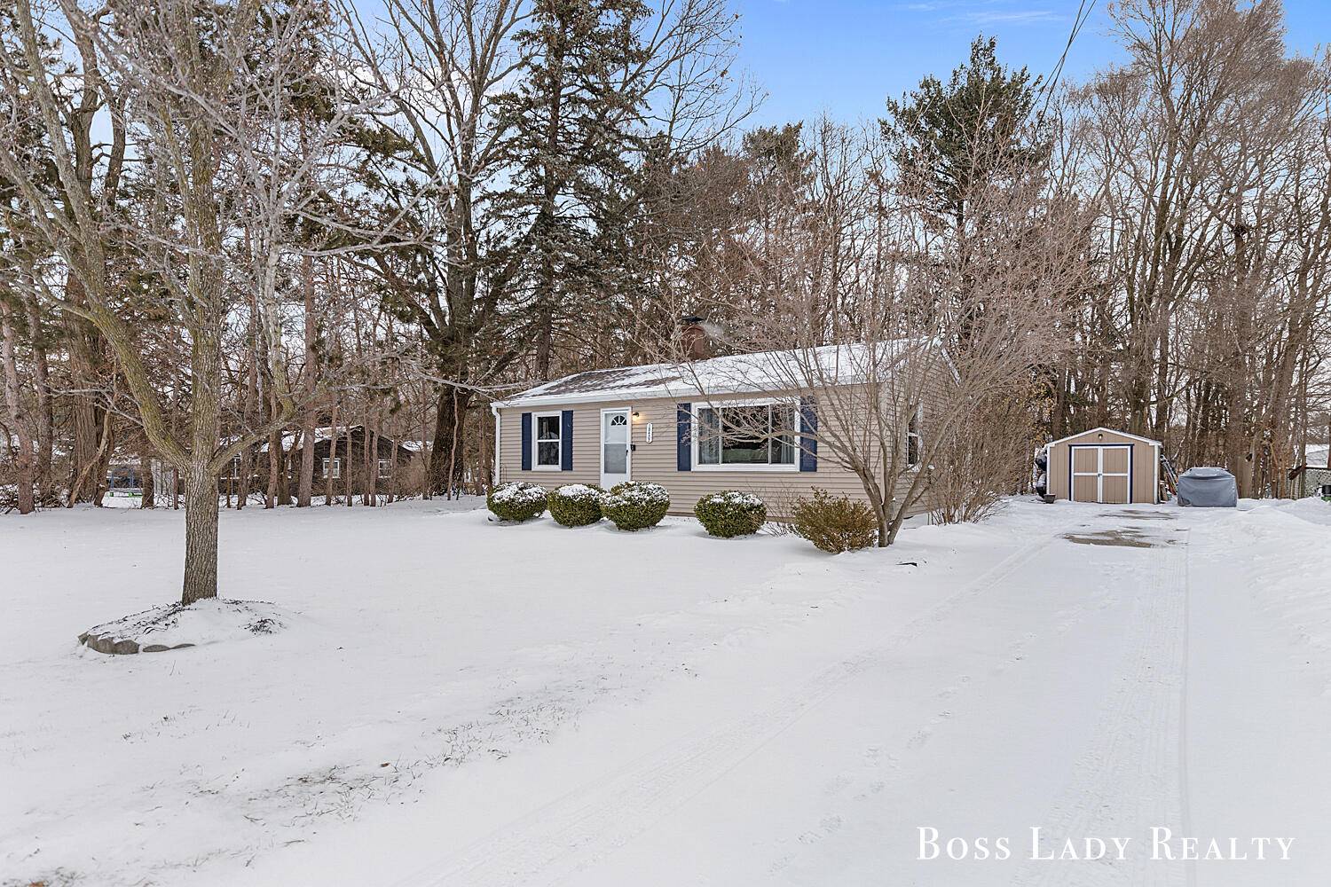 Grand Haven, MI 49417,15422 Coleman AVE