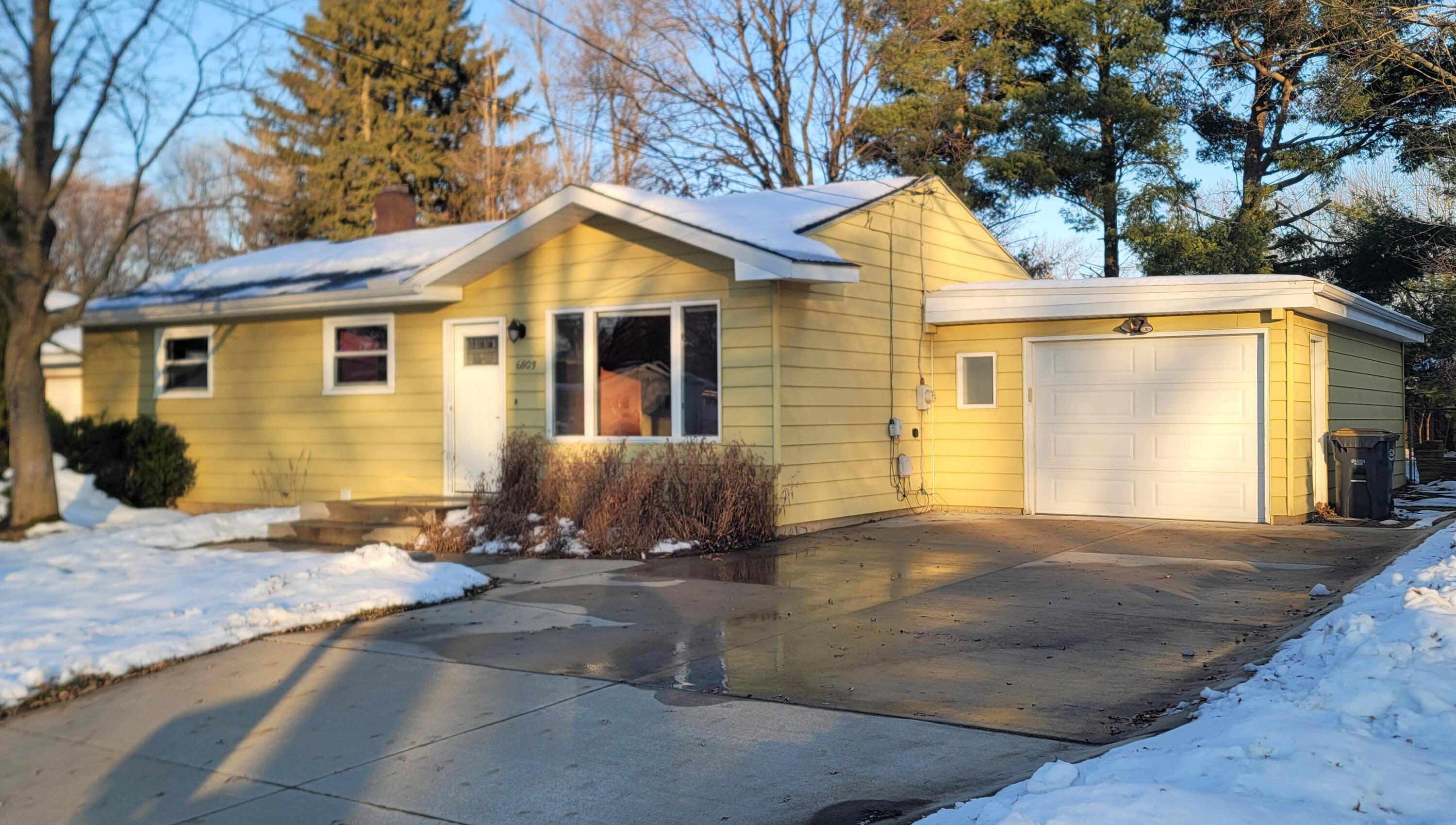 Portage, MI 49024,6803 Fescue ST