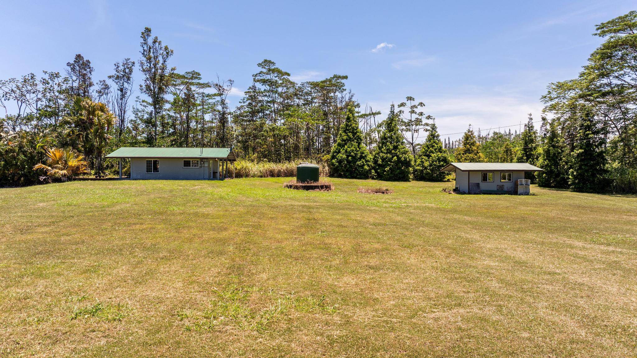 Keaau, HI 96749,16-1886 35TH AVE