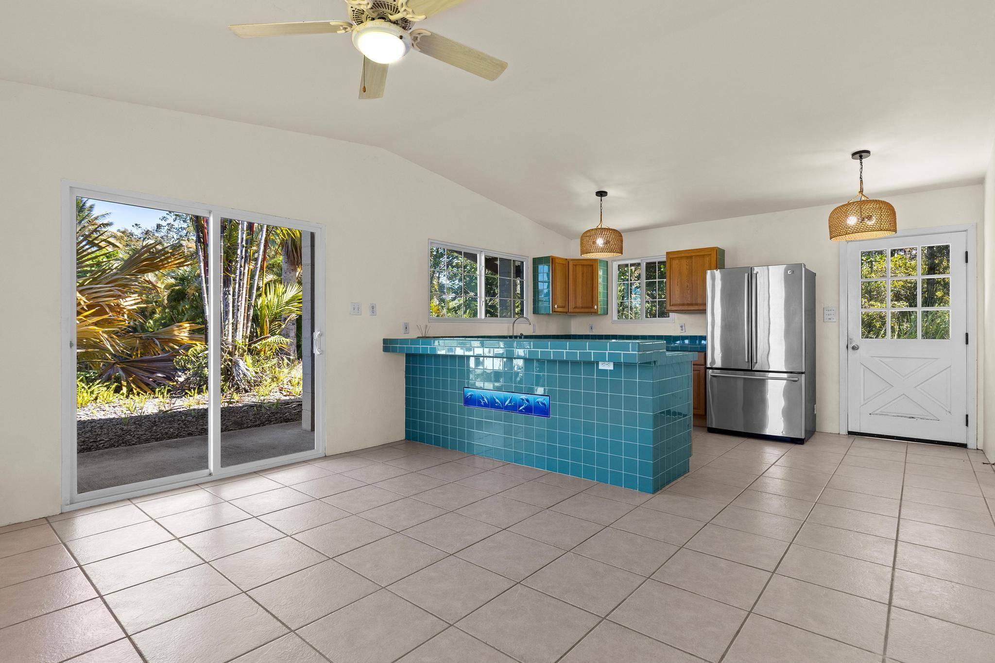 Keaau, HI 96749,16-1886 35TH AVE