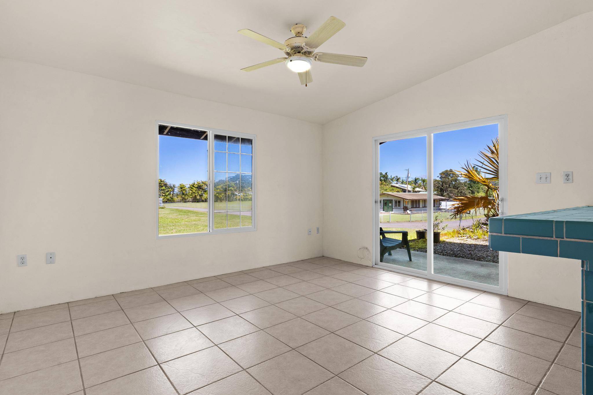 Keaau, HI 96749,16-1886 35TH AVE